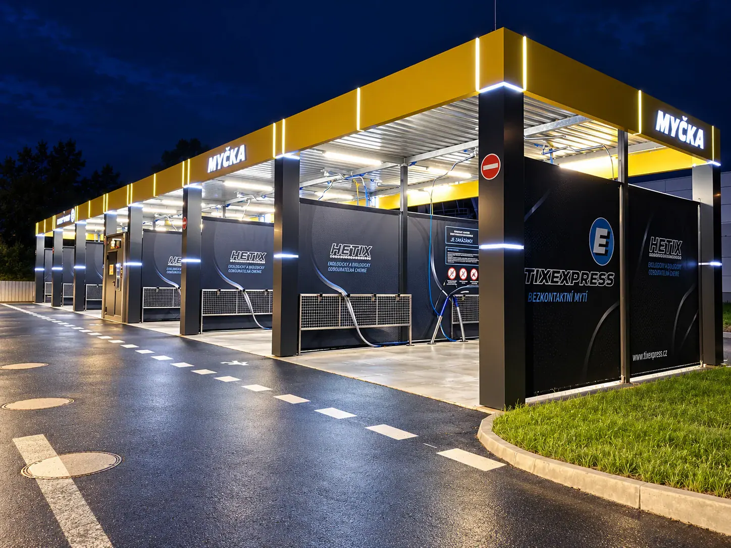 Gotowa myjnia MODERNA w Karvinie z oświetleniem LED po zmroku